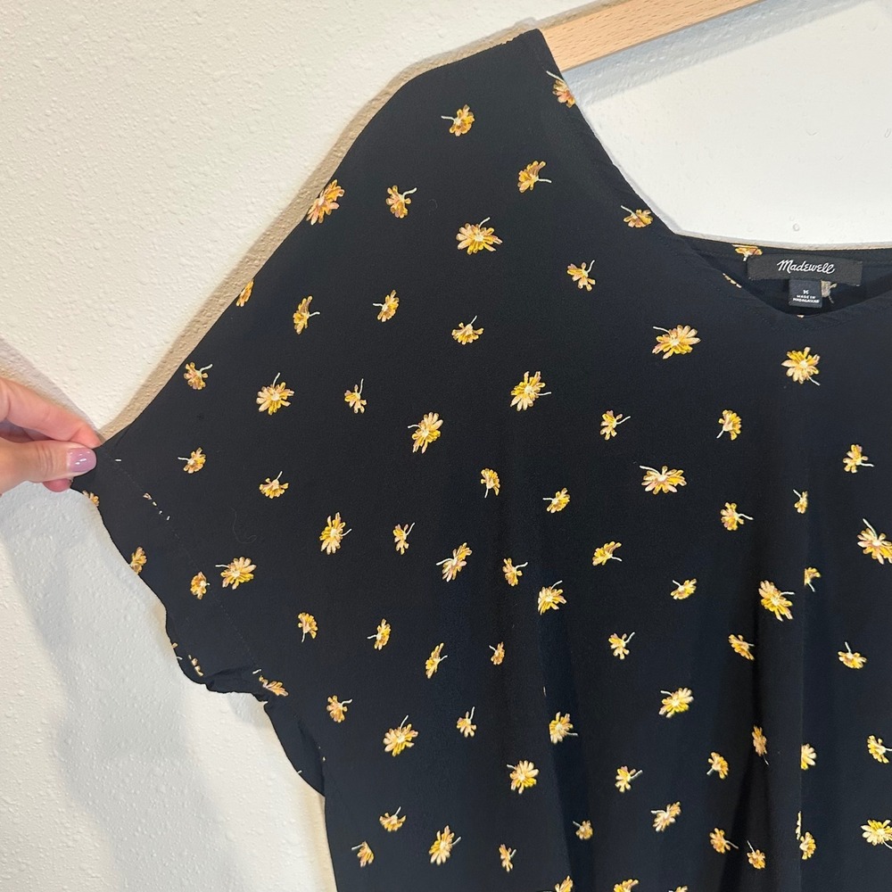 Madewell Blouse Women's Size Medium Black Floral Button Back V-Neck Cottage Boho - Picture 6 of 16